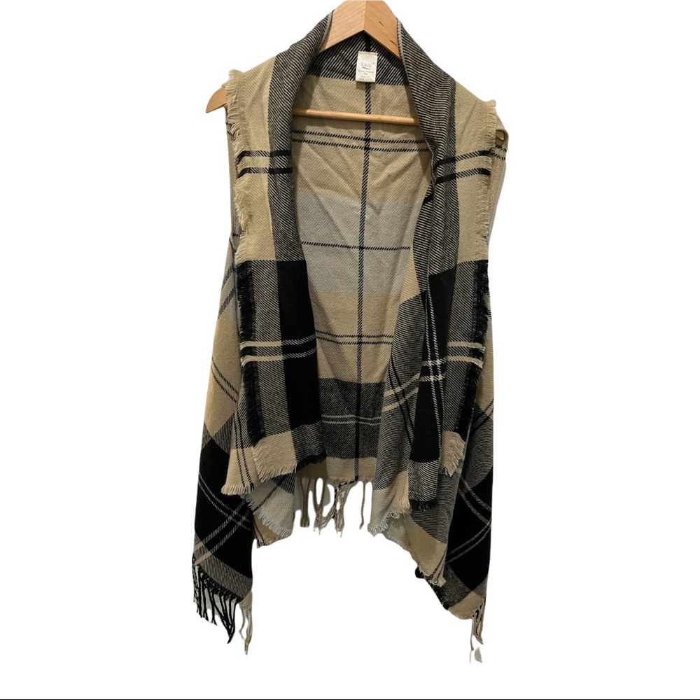 LILDY PLAID BEIGE AND BLACK FRINGED OPEN FRONT WATERFALL CARDIGAN VEST SZ L/XL
